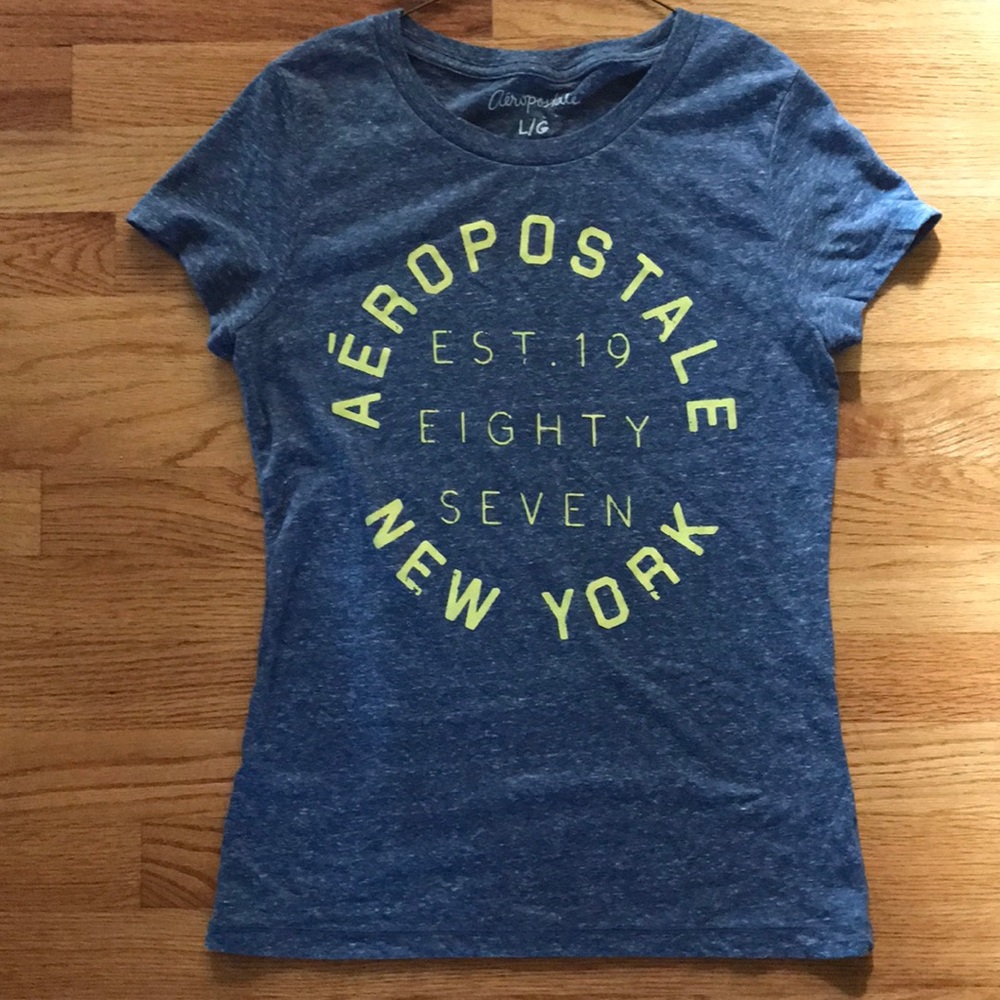 Aeropostale Short Sleeved Tee Size: L